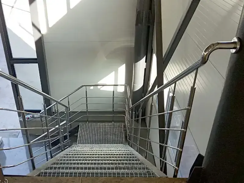 Перила з нержавіючої сталі