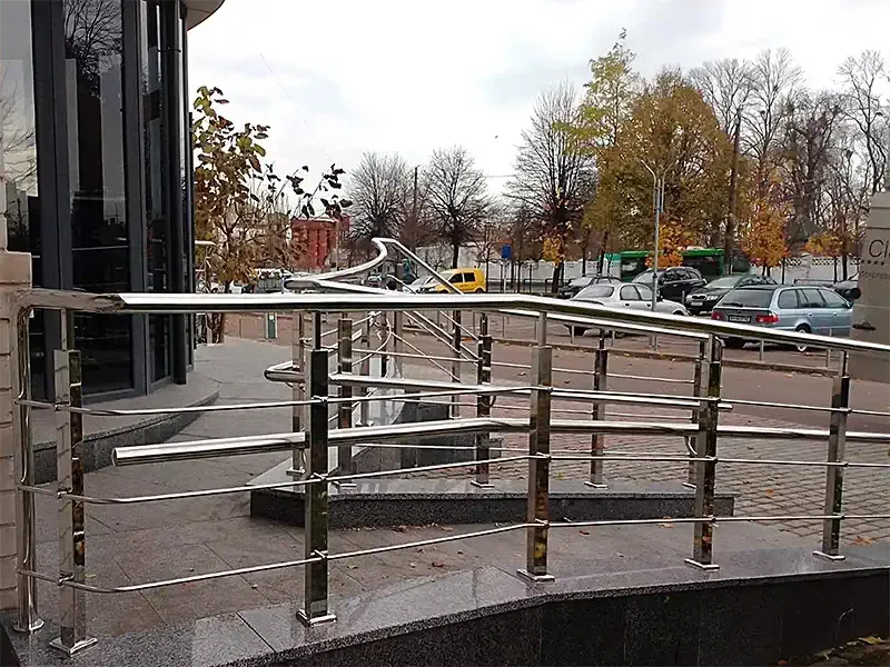 Перила з нержавіючої сталі