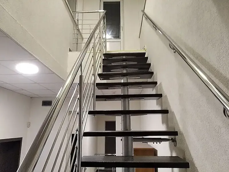 Перила, поручні з нержавіючої сталі марки AISI 304