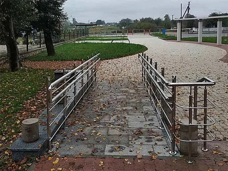 Перила з нержавіючої сталі для пандусів, Перила из нержавеющей стали для пандусов