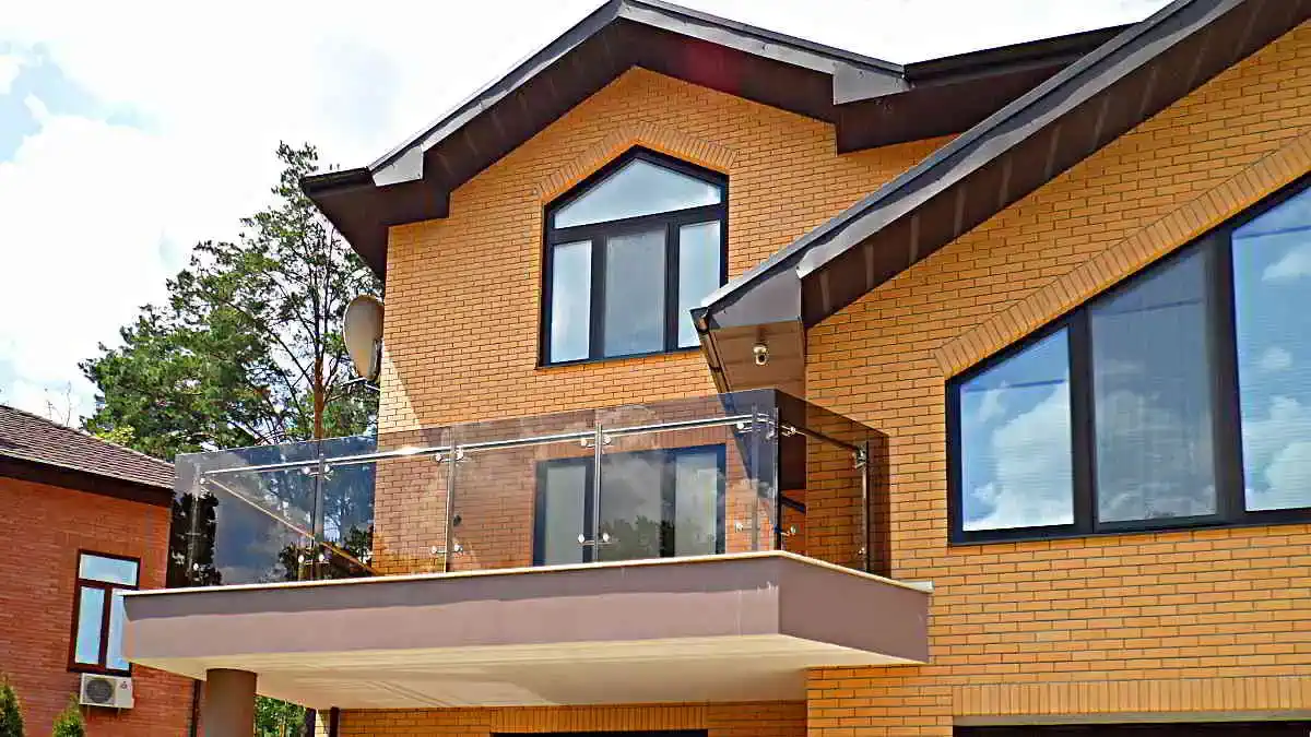 Балкон. Перила. Перила на балкон