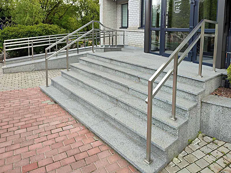 Перила на лестницу и пандус Житомир