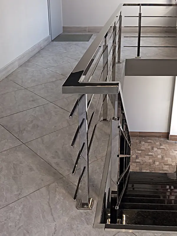 Перила на сходи в будинку, Перила з нержавійки, Купити перила