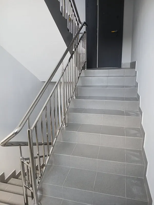 Перила в школі, Перила з нержавійки Житомир, Перила на сходи Житомир, Купити перила Житомир