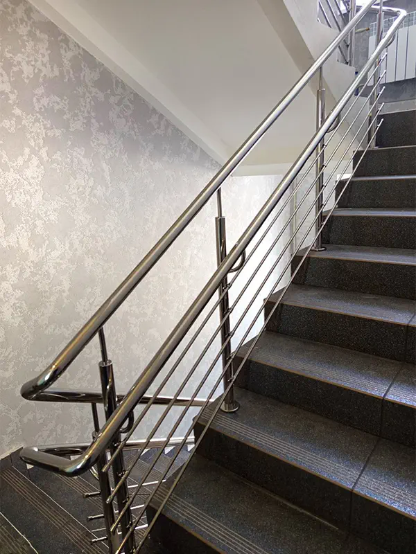 Перила на сходи, перила на сходові марші, перила з нержавійки